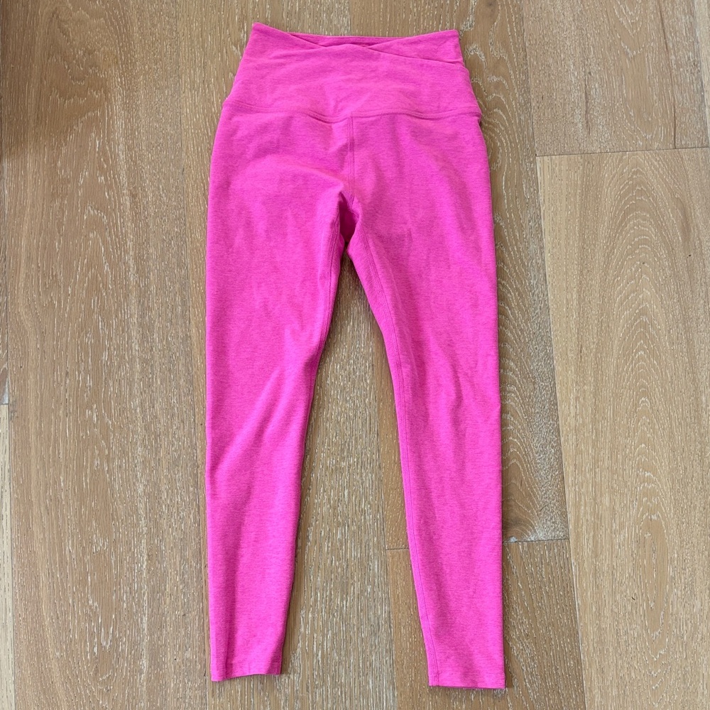 Beyond Yoga Pink Leggings LIKE NEW